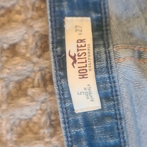 Hollister distressed jeans - Picture 3 of 4